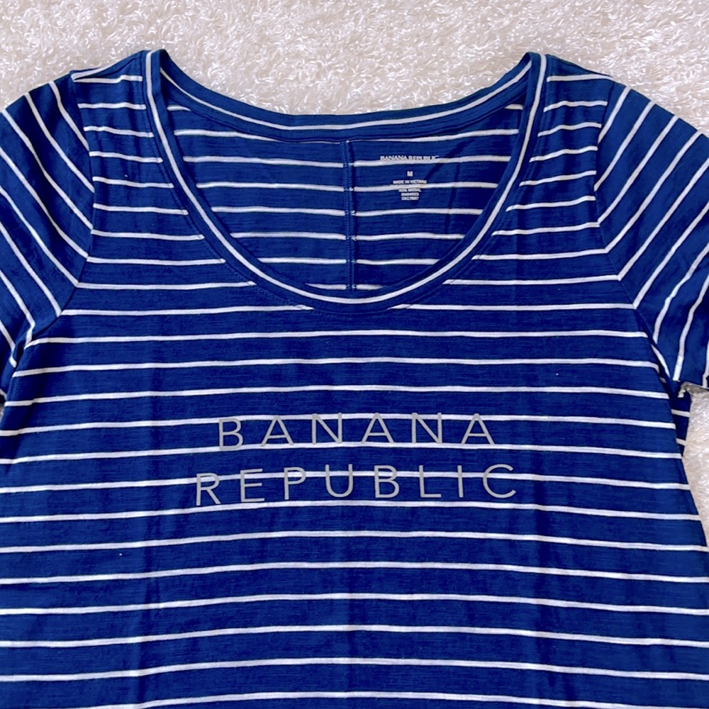 Banana Republic - Picture 2 of 3